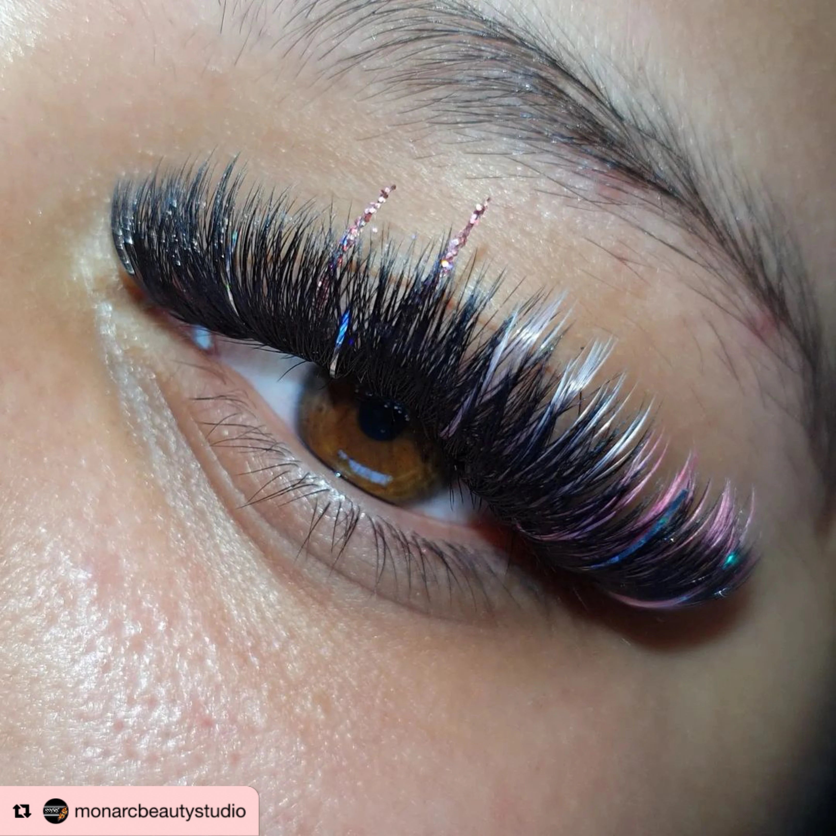 Coloured volume lashes | Cashmere mink lashes